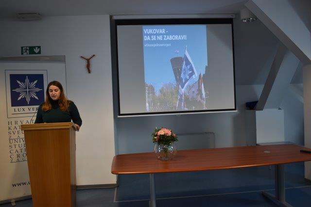 HKS 2020. molitvom i studentskom akcijom obilježio sjećanje na Vukovar i Škabrnju